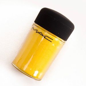 MAC Ever So Yellow Pigment